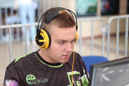 【前瞻】2025LPL春季赛 TES vs LNG，两队难兄难弟但TES实力更强