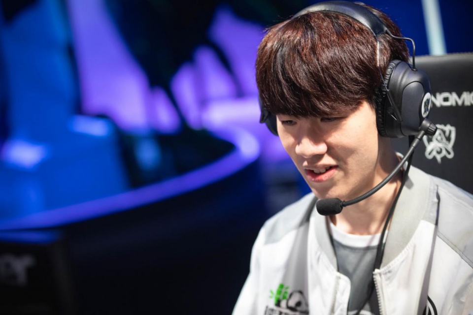 扑克中的错误自信（扑克中的自信误区）